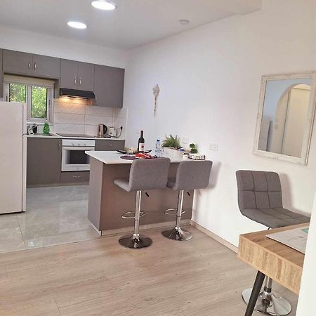 Charming Holiday Retreat Kato Paphos Apt 400M To The Beach Buitenkant foto