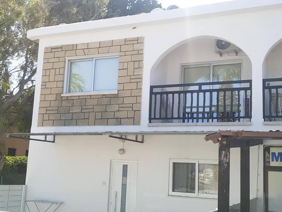 Charming Holiday Retreat Kato Paphos Apt 400M To The Beach Buitenkant foto