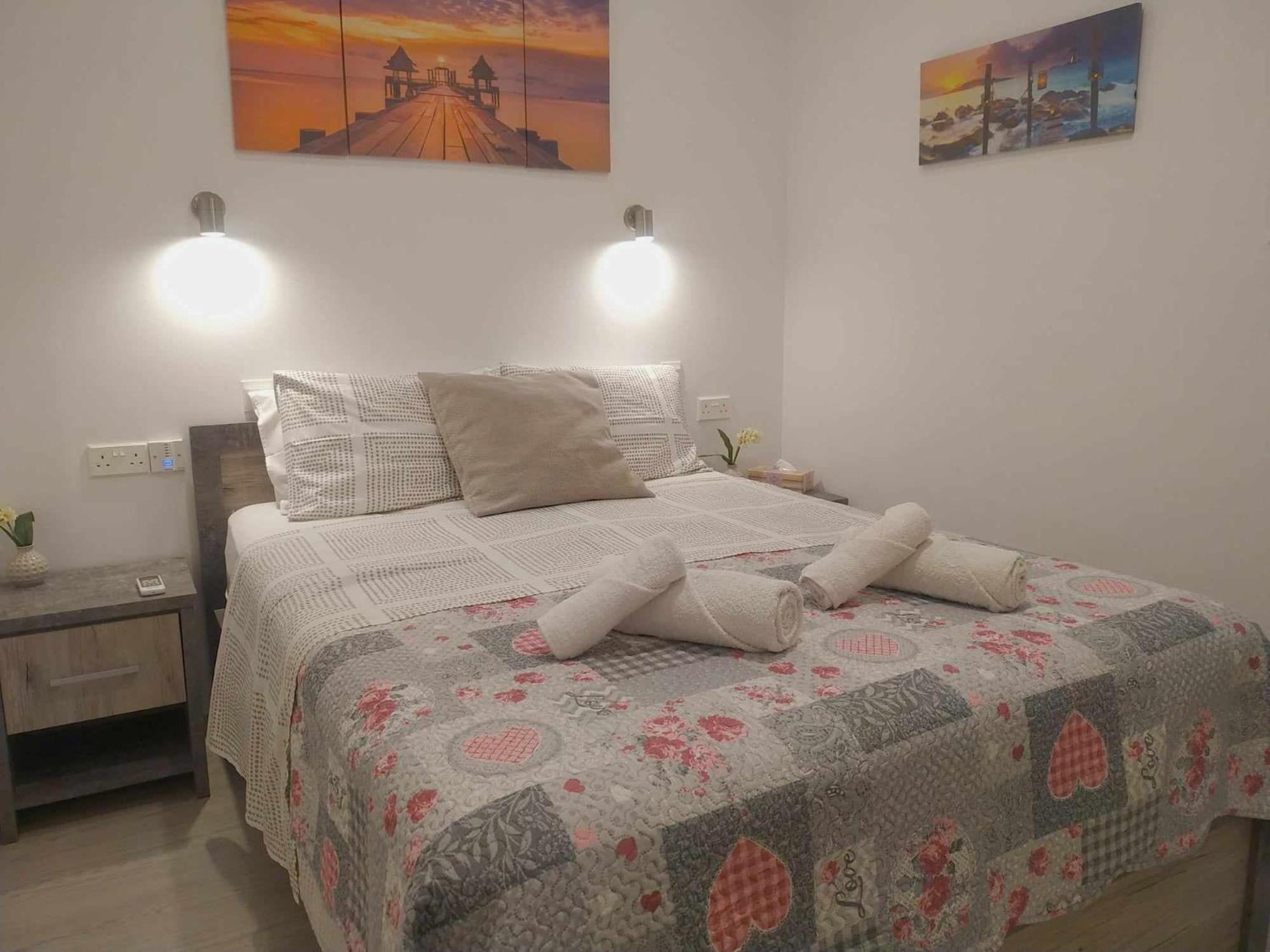 Charming Holiday Retreat Kato Paphos Apt 400M To The Beach Appartement Buitenkant foto